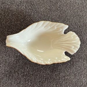 Lenox Dove Candy Dish Made in USA. China Ivory 24K Gold Trim. Discontinued. NWOB